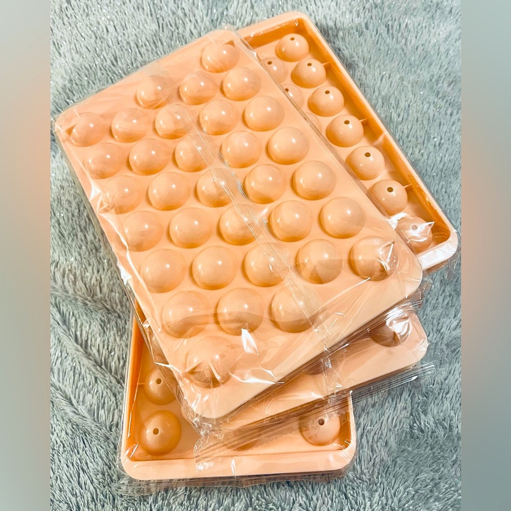 (4) Stackable Round Ice Cube Trays